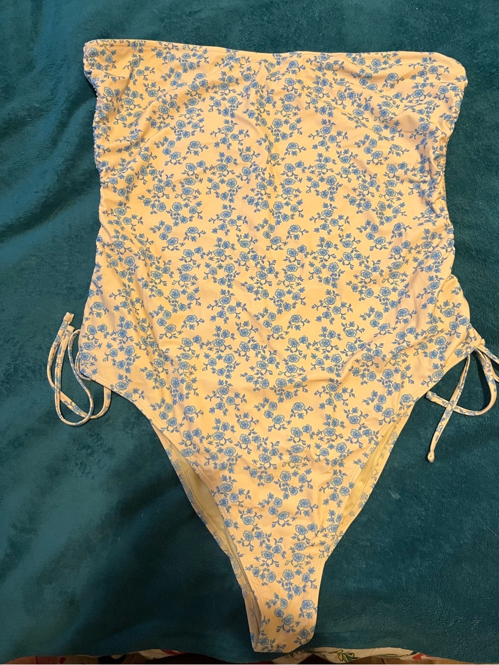 Boohoo Plus Size Yellow Strapless Swimsuit with Blue Floral Print